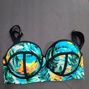 Allure Tropical Print Bikini Top Sz.12/14(L4)
